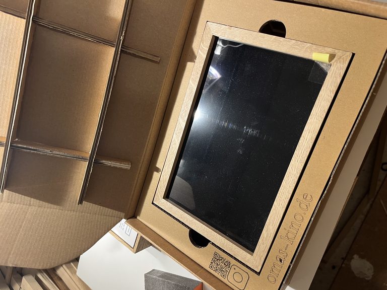 Werkstatt: Handarbeit am Rahmen – Detail